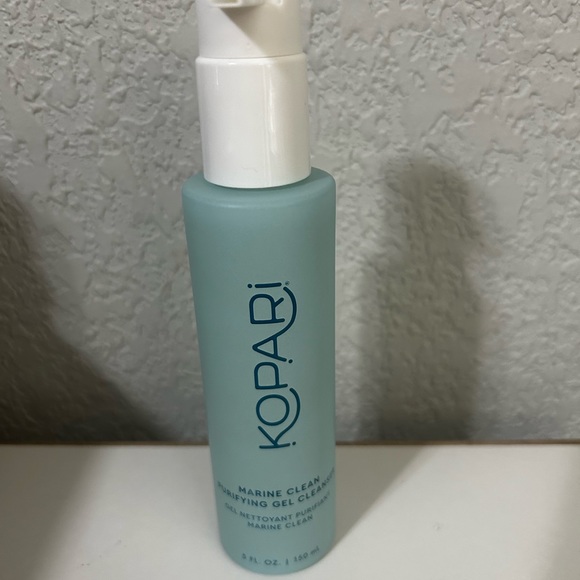 ❄️SOLD❄️Marine Clean Purifying Cleanser - Picture 3 of 3